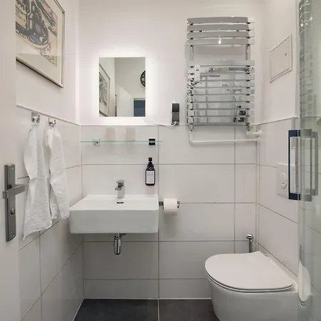 Boardinghouse Hohenzollern Apartment